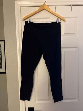 Athleta Elation 7/8 Tight High Waisted Black Leggings Size L